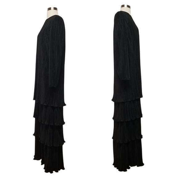 Pleated, Tiered, Maxi Dress - Picture 4 of 9